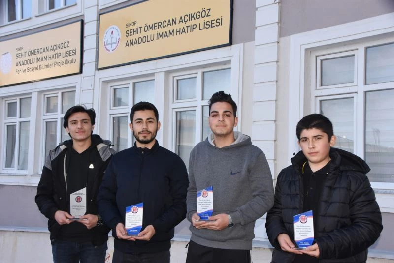 Sinoplu hafızlar 4 dalda 4 derece kazandı
