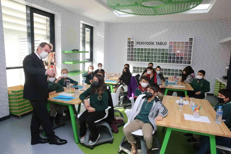 Başkan Arısoy: “TEKNOFEST Kuşağı Bilim Zeytinburnu’nda Yetişecek”
