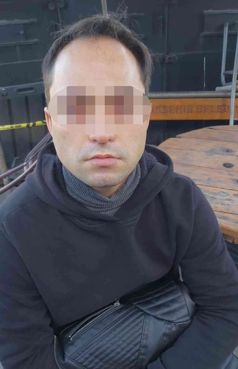 Türkiye’de kaçak yolla kalan Afgan uyruklu şahıs yolcu otobüsünde yakalandı
