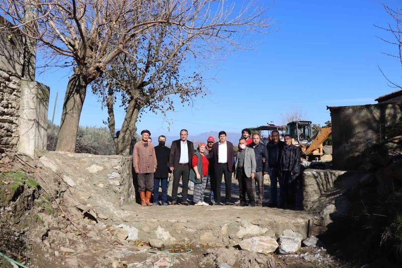 Başkan Özcan’dan Mescitli’deki çalışmaları yerinde inceledi
