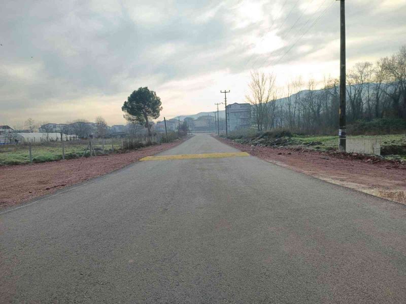 Kartepe Altunhisar, Gazi ve Ballıca’da yol konforu arttırıldı
