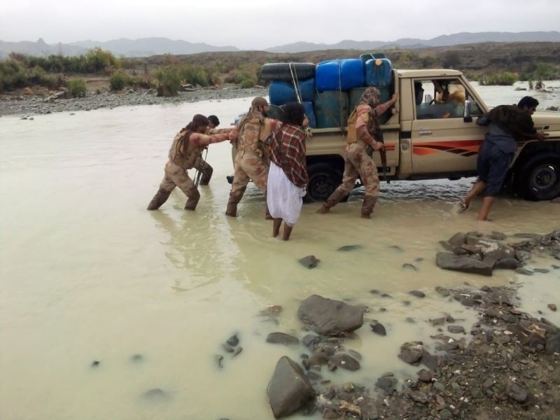 Pakistan’da şiddetli yağış en 300 evi yıktı
