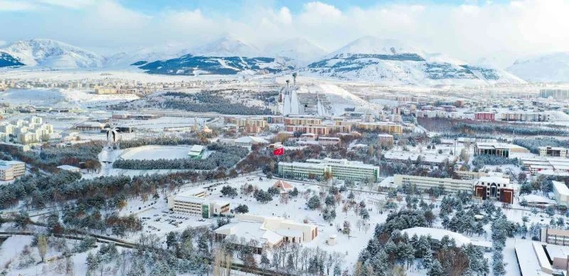 Mühendislik fakültesinin başarılı eğitimi tescillendi
