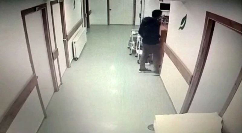 Esenyurt’ta hastaneden hemşirenin telefonu çalındı; o anlar kameraya yansıdı
