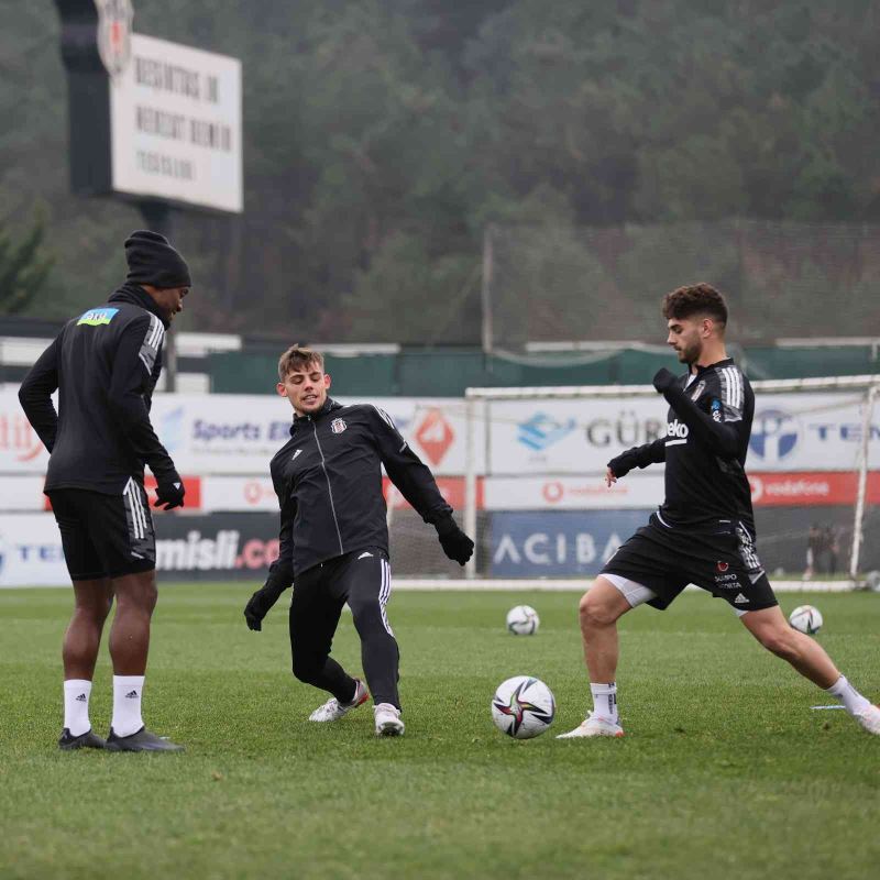 Beşiktaş, Serdar Topraktepe yönetiminde çalıştı
