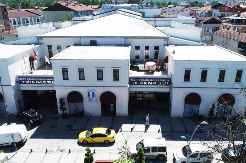 SUBÜ Turizm İşletmeciliği’ne tam akreditasyon
