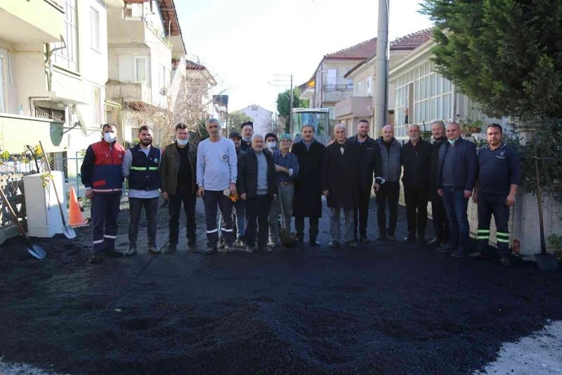 Başkan Alemdar, asfalt çalışmalarını yerinde inceledi
