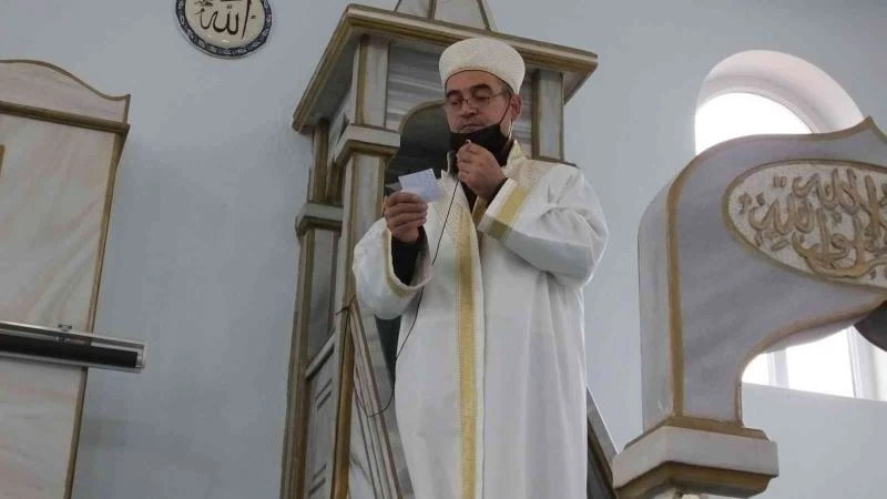 Balıkesir’de bin 600 camide okunan hutbede maske, mesafe ve aşı uyarısı yapıldı
