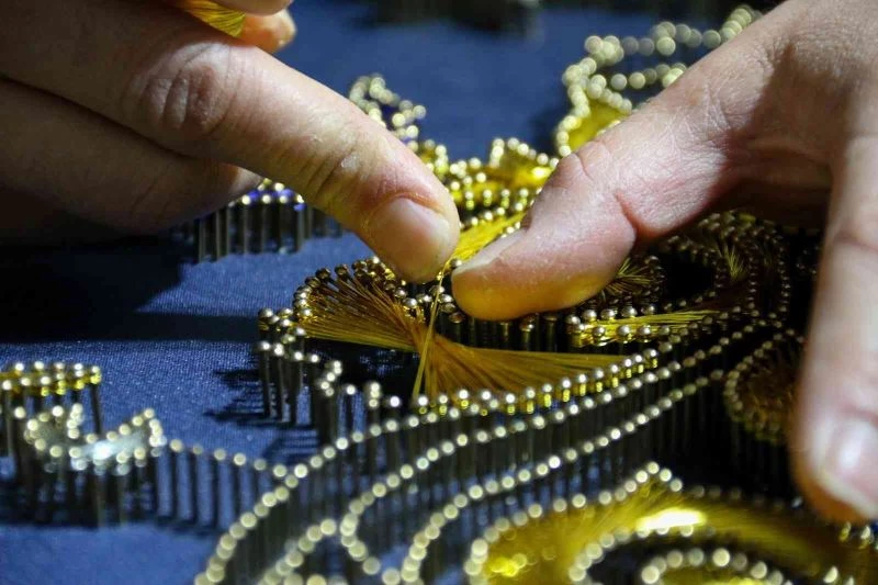  İki buçuk kilometrelik bakır telle ‘Osmanlı Devlet Arması’
