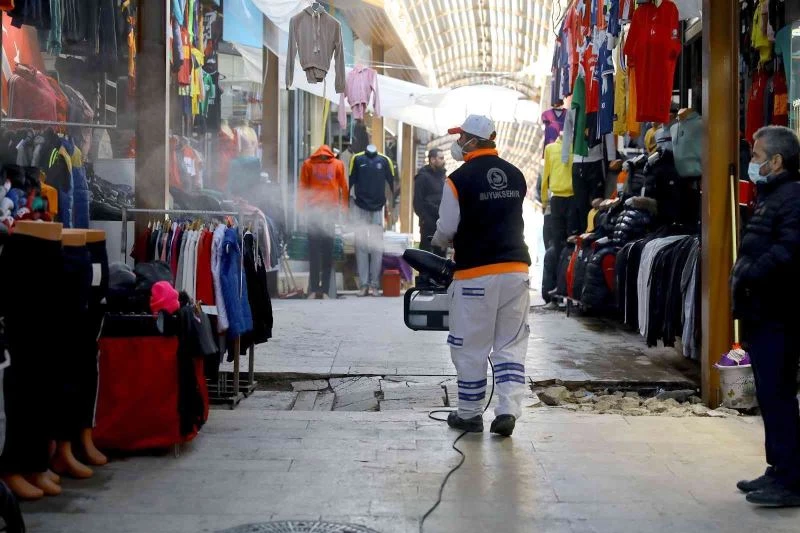 Büyükşehir dezenfeksiyon çalışmalarını yoğunlaştırdı
