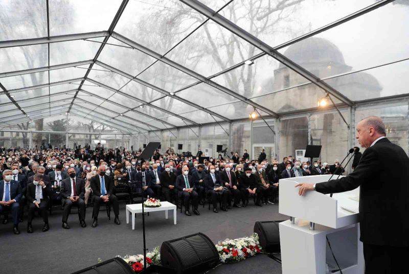 Cumhurbaşkanı Recep Tayyip Erdoğan 2. Yeditepe Bienali’nde konuştu
