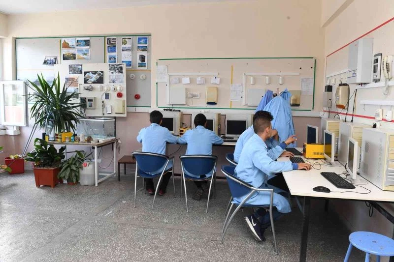 Mesleki eğitim merkezilerine kayıtlı öğrenci sayısı 159 binden 250 bine çıktı