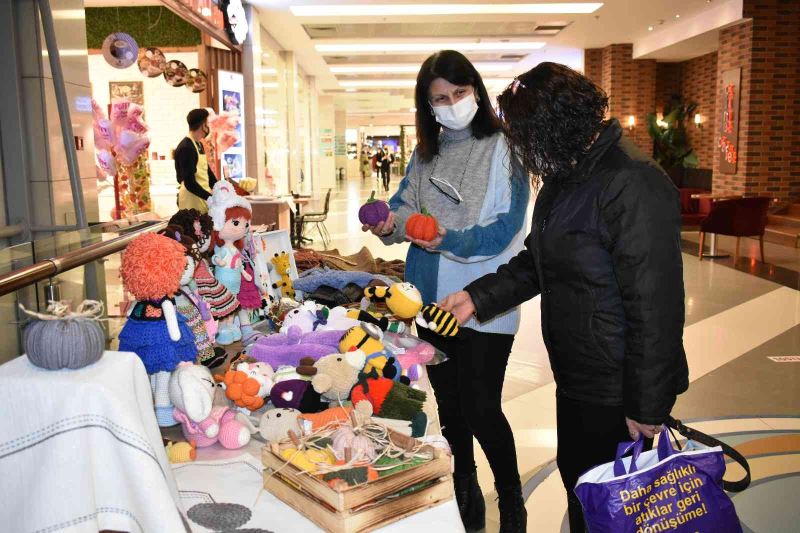 Balçovalı kadınlar üretti, sattı, kazandı
