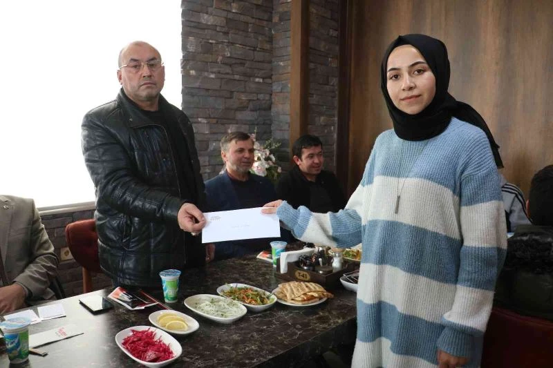 Ovacık köyünden eğitime destek
