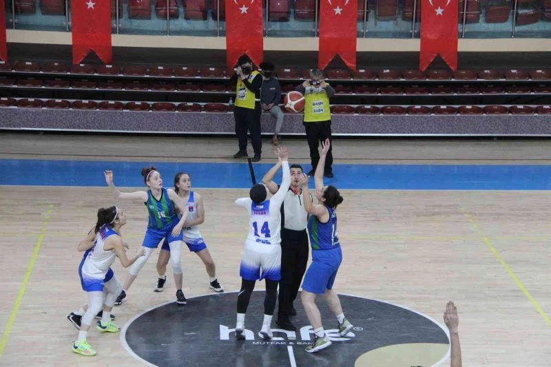 Düzce Atletik bu defa Altınel’i farklı geçti
