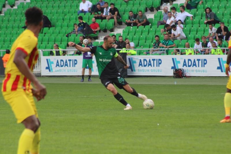 Spor Toto 1. Lig: Sakaryaspor: 3 - Yeni Malatyaspor: 1
