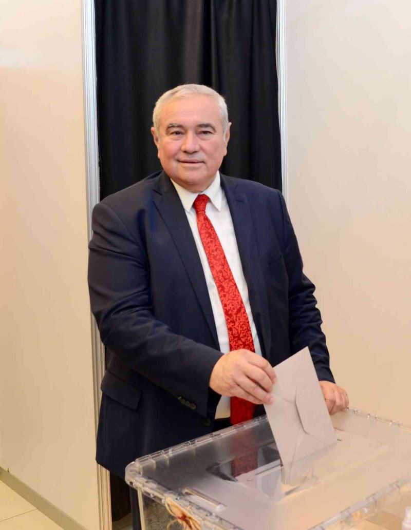 ATSO seçimlerini mevcut Başkan Davut Çetin’in kırmızı listesi kazandı

