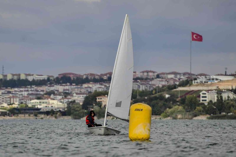 Başkent yelkenli yarışlarına ev sahipliği yaptı
