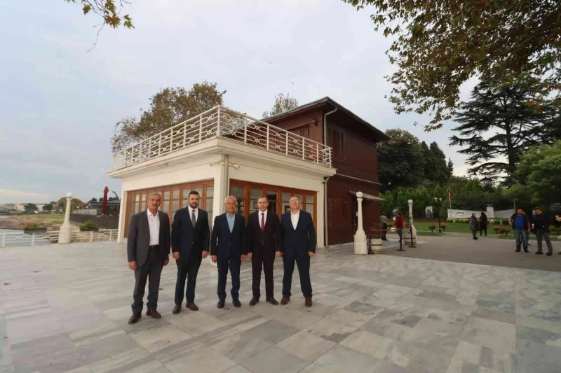 Tutuk, Milletvekili Ataş’a Yürüyen Köşk’ü tanıttı
