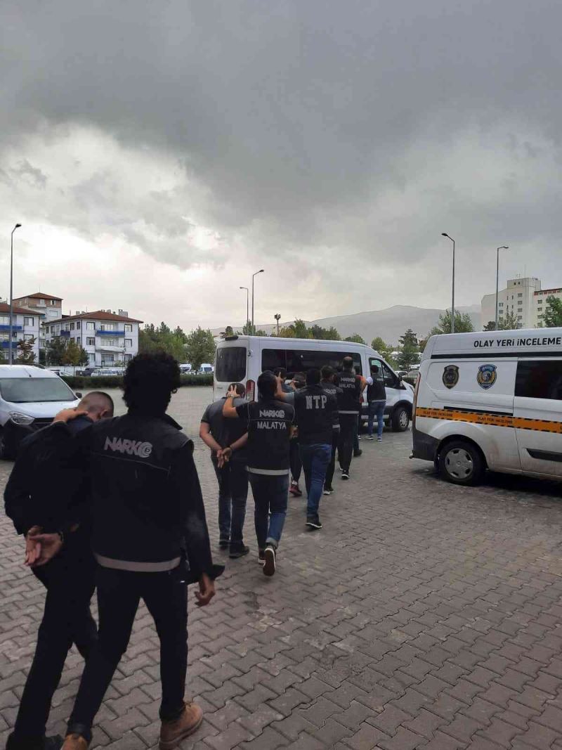 Malatya’da torbacılara yönelik operasyon: 5 tutuklama
