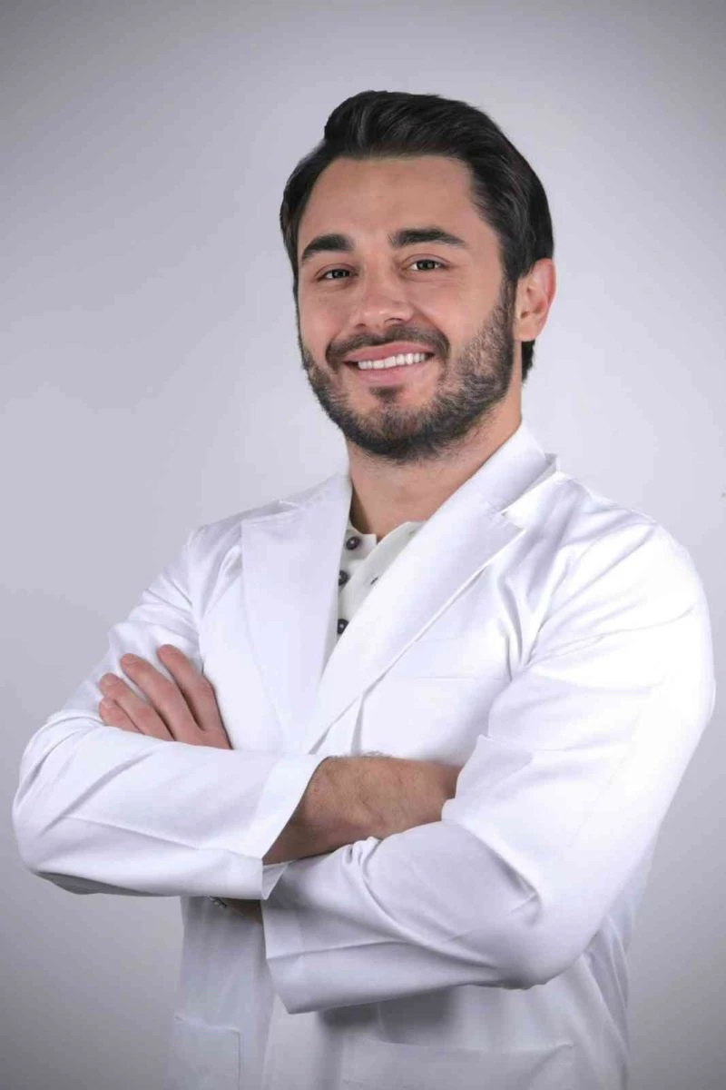 Ünlülerin estetik gülümseme sırrı
