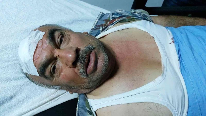 Engelli koca ile eşi, komşularının taşlı saldırısında hastanelik oldu
