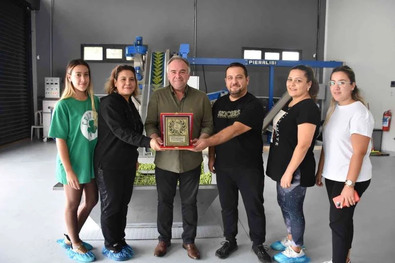 Başkan Öndeş üreticileri onurlandırdı
