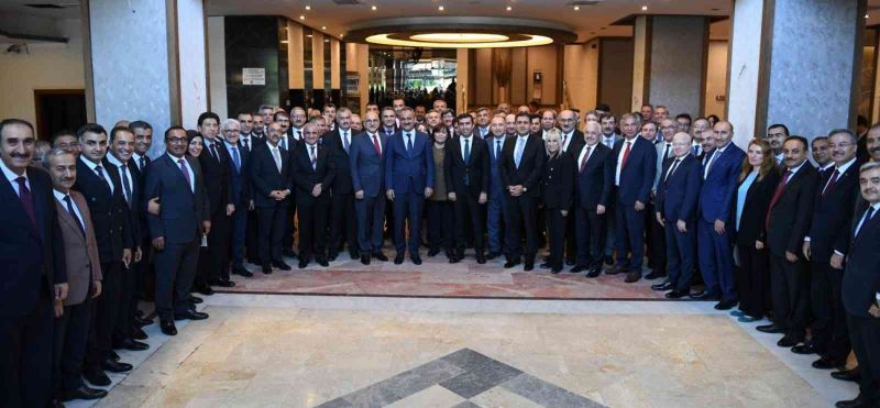Bakan Özer, il milli eğitim müdürleri ile Ankara’da bir araya geldi
