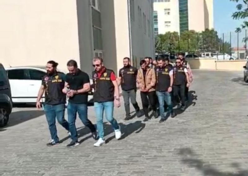 Diyarbakır’da ‘sondaj’ operasyonunda 10 tutuklama
