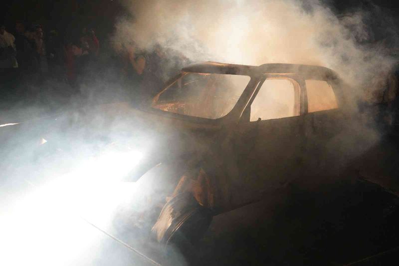 Rus saldırılarında zarar gören araçlar Çekya’da sergileniyor
