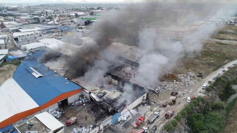 Alüminyum fabrikasındaki yangın kontrol altına alındı
