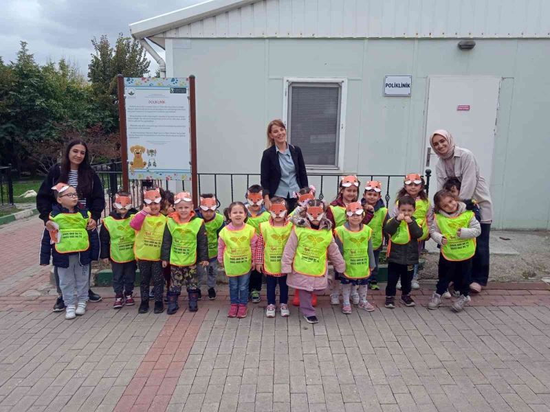 Osmangazi’de minik öğrencilerden can dostlarına ziyaret
