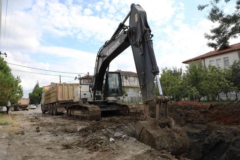 70 milyon liralık projenin 3 bin 150 metresi tamamlandı
