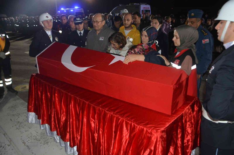 Şehit Baybörü’nün naaşı Ankara’ya uğurlandı
