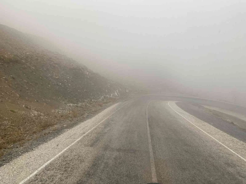 Bahçesaray’da kar yağışı
