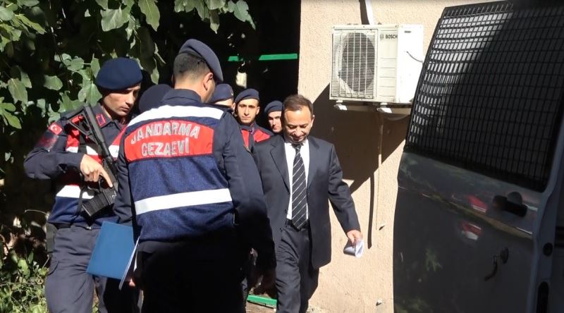 Görevden alınan CHP’li Semih Şahin’in 12 yıla kadar hapis talebiyle yargılandığı davanın ikinci duruşması görüldü
