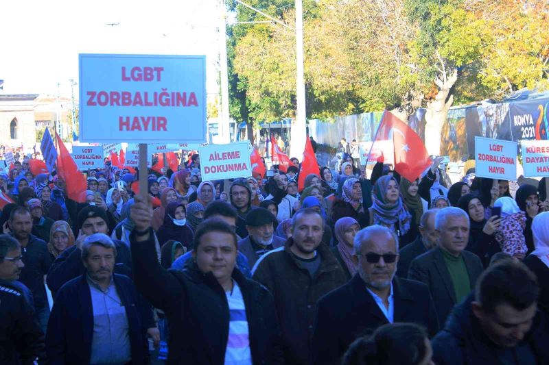 Konya’da LGBT’ye karşı aile yürüyüşü
