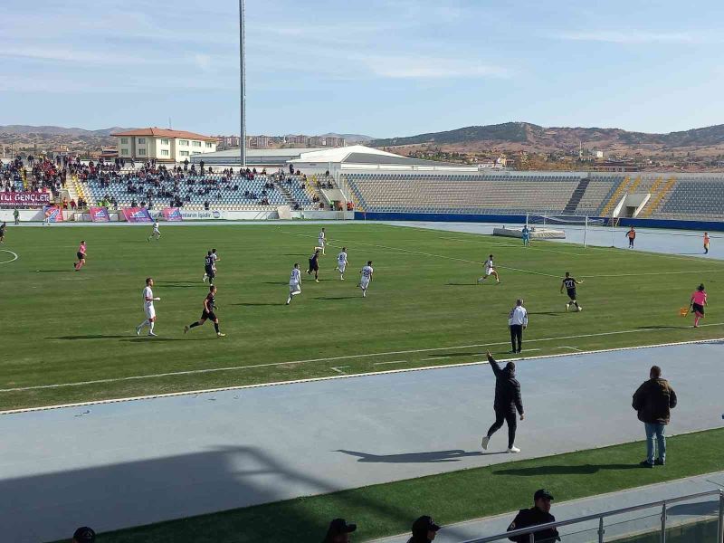 TFF 3. Lig: Kırıkkale BA: 2 - Gümüşhane SF: 3
