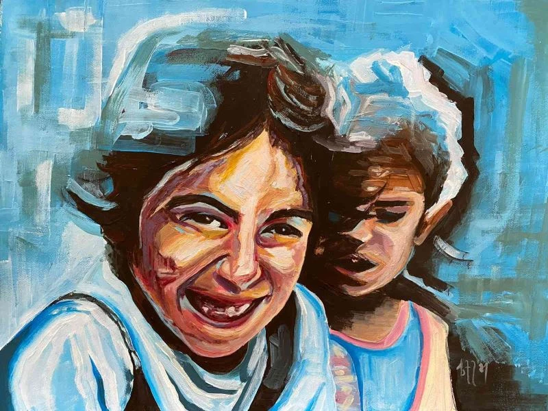 Ezberlerin ötesinde bir bakış açısı: Sanatçı Betil, ilk kişisel sergisini açıyor
