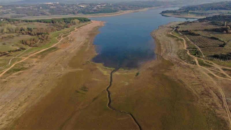 İstanbul barajları alarm veriyor: Ömerli Barajında su metrelerce çekildi
