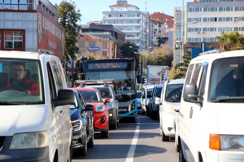 Samsun’da trafiğe kayıtlı araç sayısı 411 bini geçti
