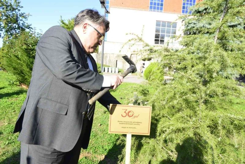 Vefat edenlerin anısı dikilen fidanlarla yaşatılacak
