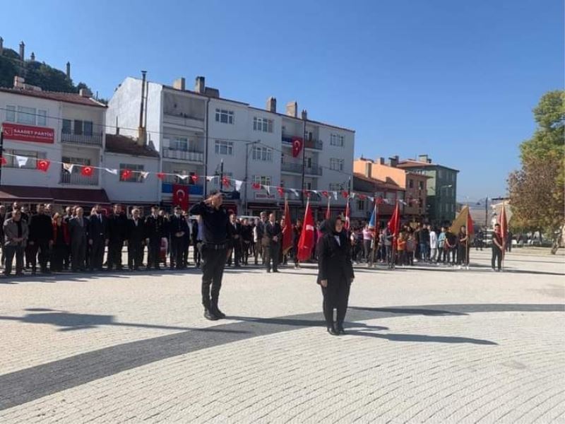 Seyitgazi’de 29 Ekim Cumhuriyet Bayramı kutlamaları başladı
