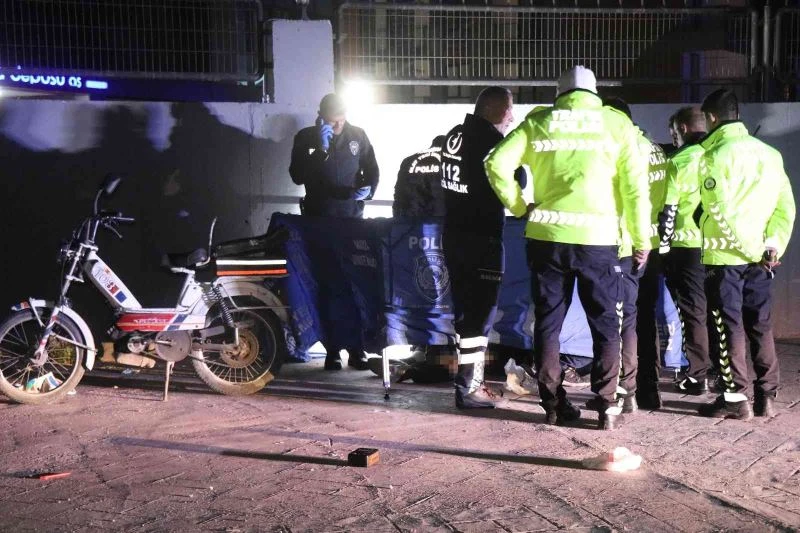 Motosikletten düşen adam hayatını kaybetti
