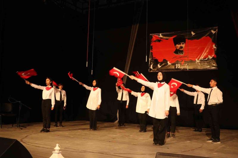 Bitlis’in ilçelerinde Cumhuriyet bayramı kutlamaları
