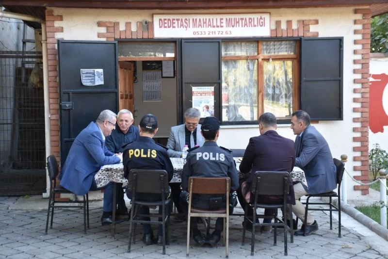 Kaymakam Sağlam, mahalle muhtarları ile bir araya geldi
