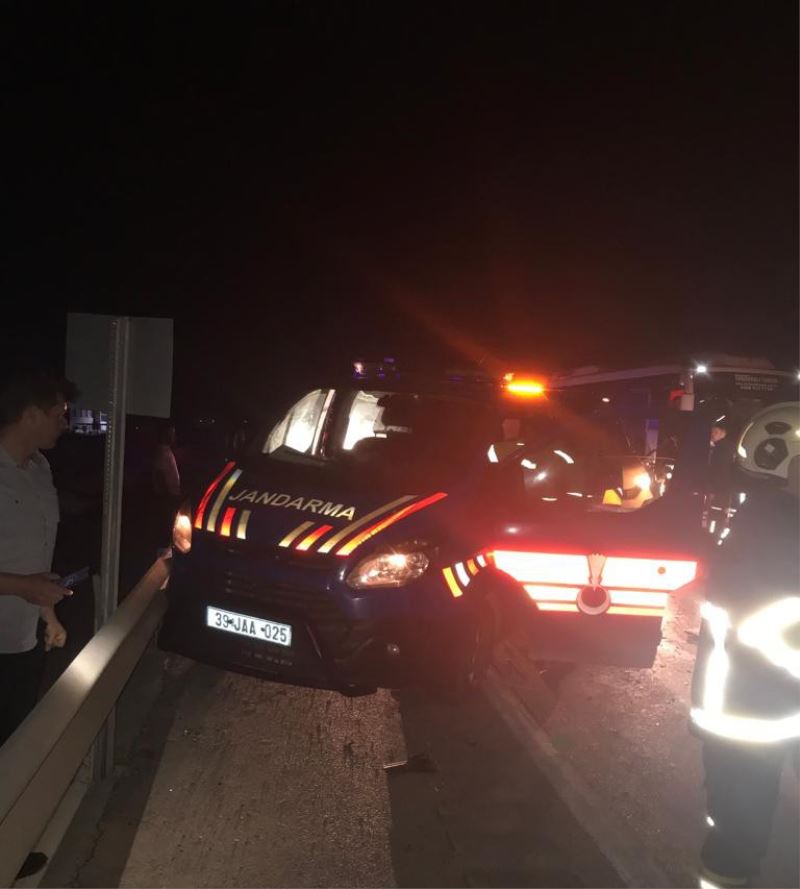 Kırklareli’de kazada yol güvenliğini alan jandarmaya başka bir araç çarptı: 1 şehit, 1 asker yaralı

