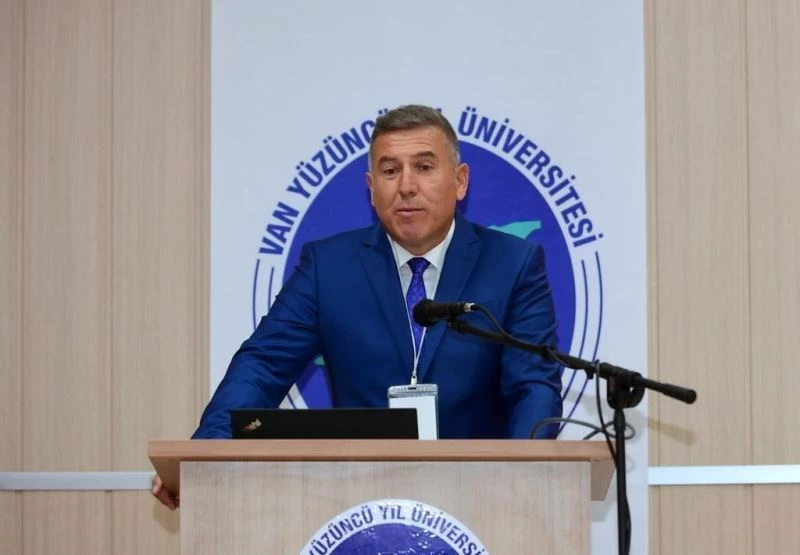 Prof. Dr. Faruk Alaeddinoğlu: “Gerçek yaşam alanları daralırken, sanal yaşamlar ilgi çekmeye başlamıştır”
