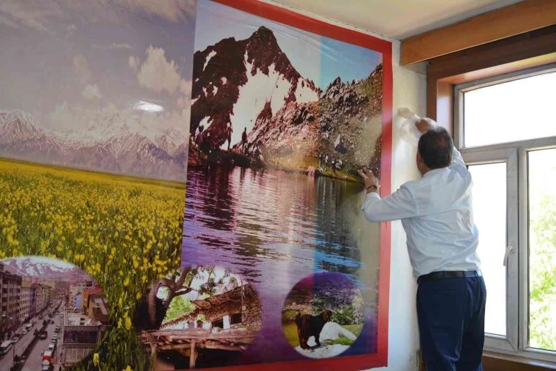 Müdür Demir eline fırçayı alıp zabıta odasını boyadı
