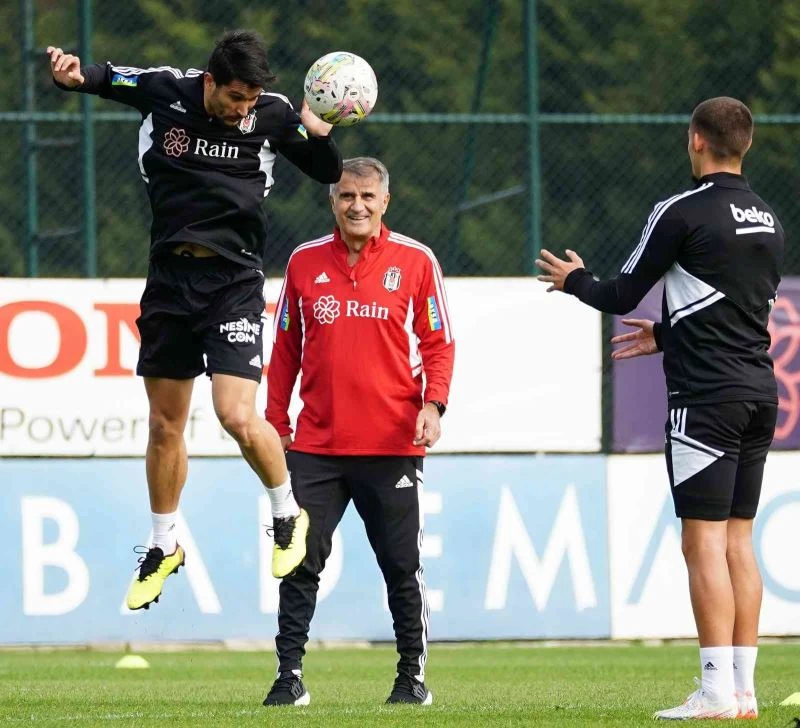 Beşiktaş’ta neşeli antrenman
